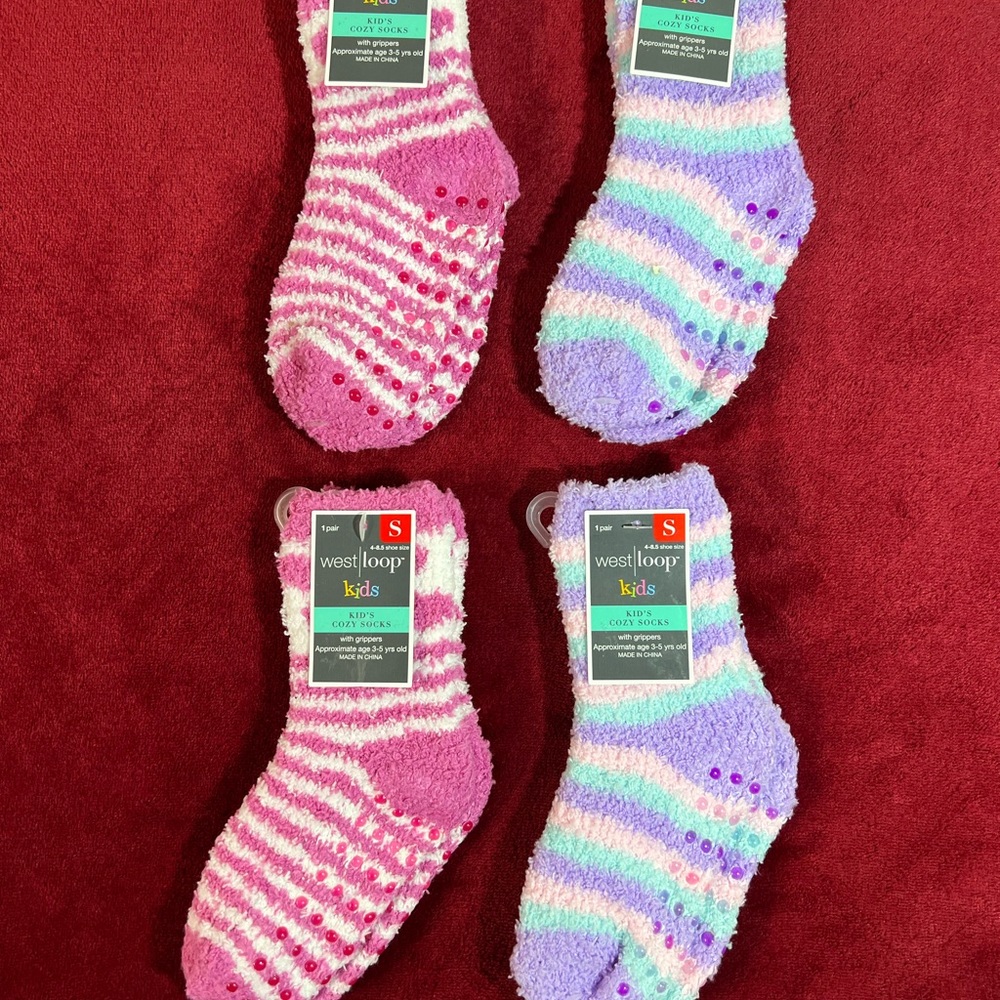 WEST LOOP KID’S COZY SOCKS WITH GRIPPERS SET OF 4 PAIRS